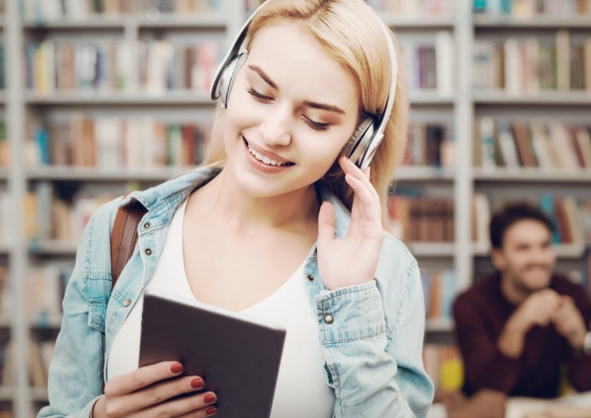 SỰ BÙNG NỔ CỦA SÁCH KỸ THUẬT SỐ