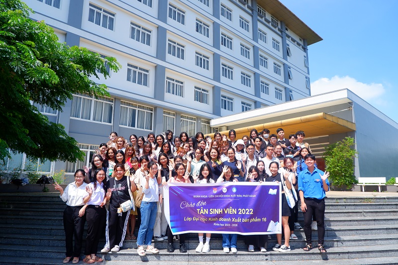 Khoa Xuất bản, Phát hành tổ chức buổi gặp mặt đầu khóa học với các tân sinh viên khóa 2022-2026