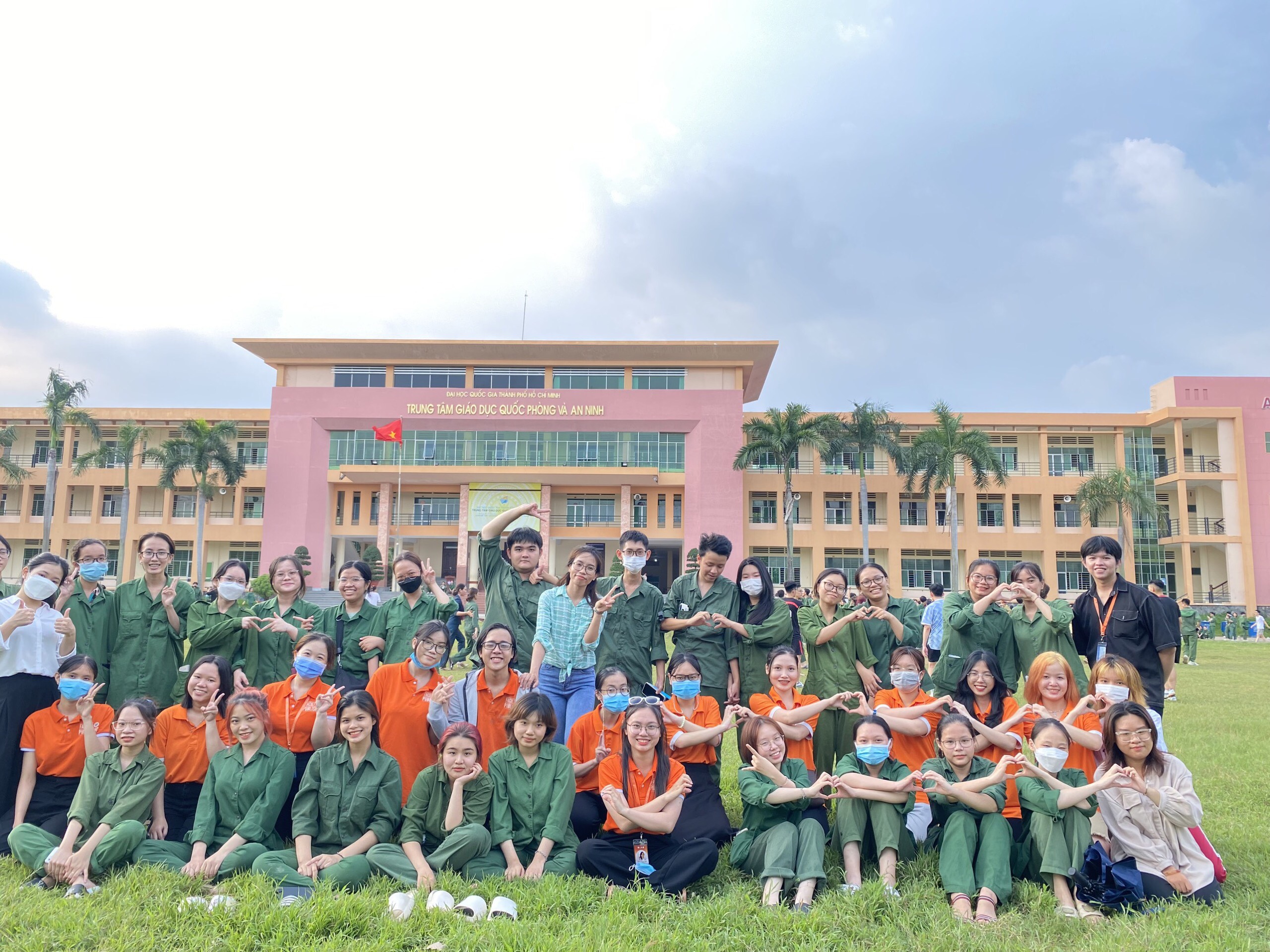 Khoa Xuất bản, Phát hành thăm sinh viên khóa 15 học Giáo dục quốc phòng – An ninh