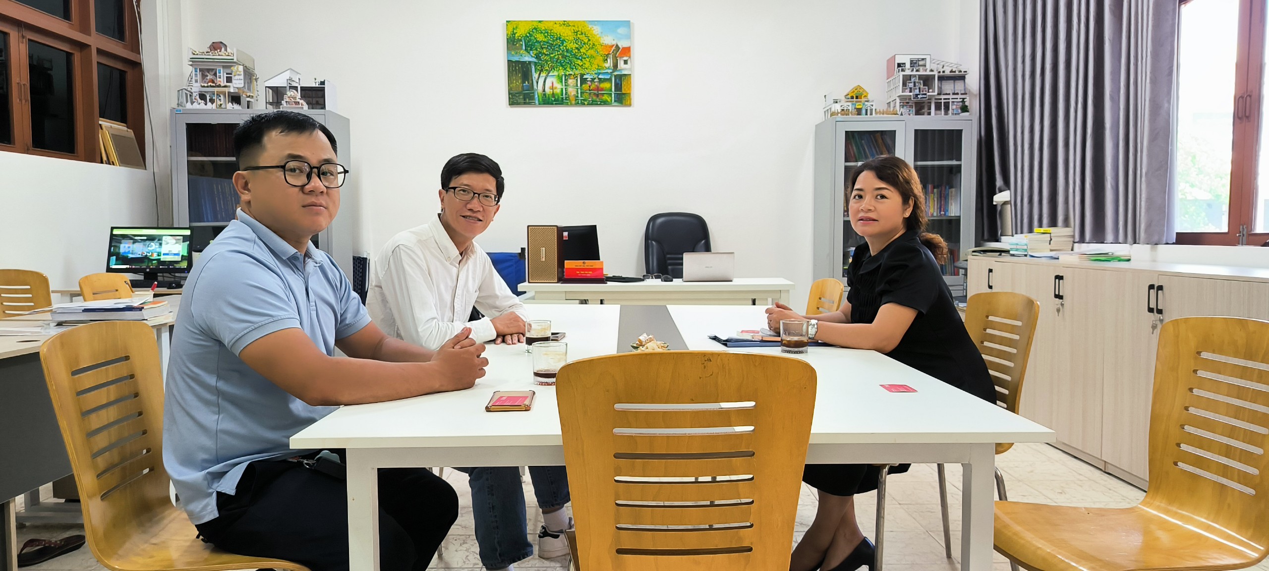 Khoa Xuất bản, Phát hành tiếp và làm việc với Công ty Cổ phần Xuất bản Khoa học và Giáo dục Thời Đại