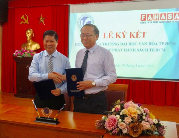 Lễ ký kết thỏa thuận hợp tác giữa Trường Đại học Văn hóa TP. Hồ Chí Minh và Cty cổ phần Phát hành sách TP. Hồ Chí Minh (FAHASA)